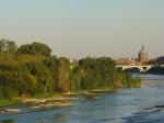La Garonne pendant la pédiode d'étiage à Toulouse (31) ©Françoise Goulard-AEAG